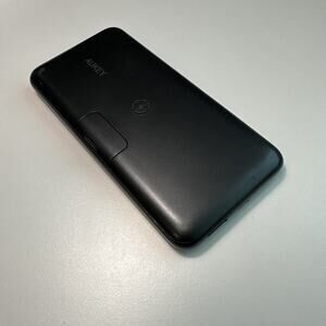 Aukey Basix Pro Series 10000mah Wireless Charging Power Bank (PB-WL02)